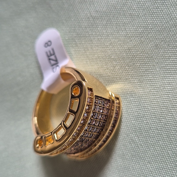 Ring - Picture 6 of 7